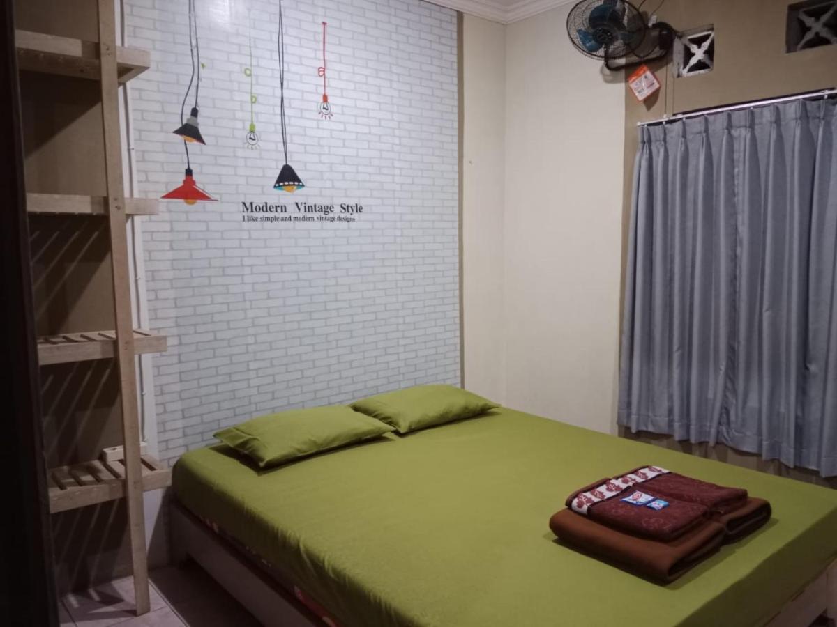 Penginapan Rudi Syariah Bantul Extérieur photo