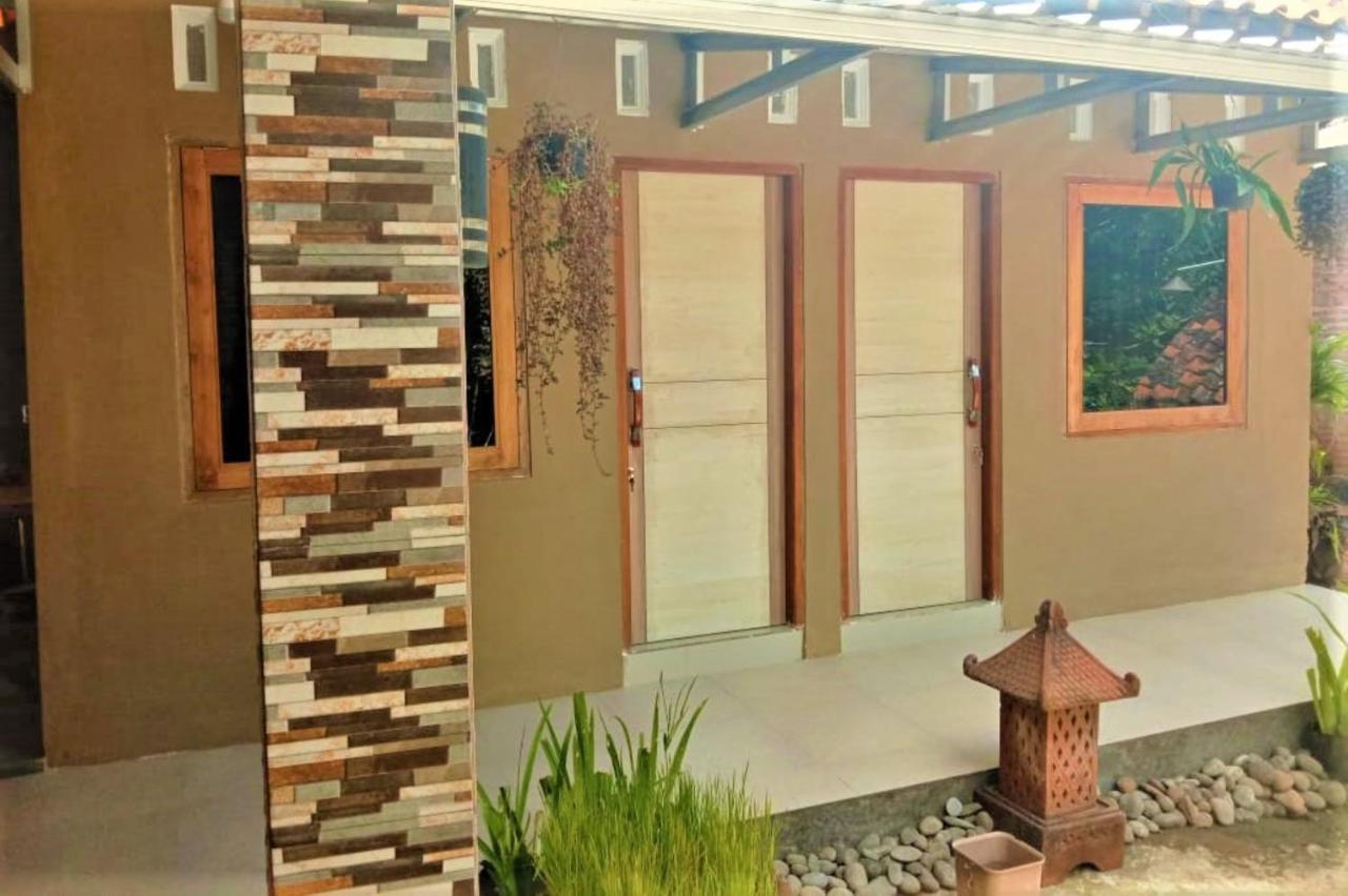Penginapan Rudi Syariah Bantul Extérieur photo